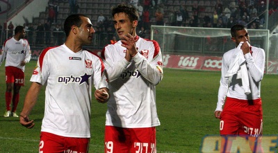 אזארוב וגנאים (עמית מצפה)