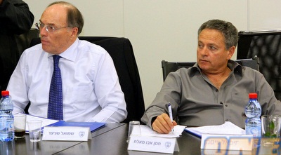 מיכאל וייסמן, ואיפה חסן אבו סאלח? (יניב גונן)