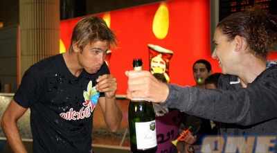 קורזיץ, משיח והשמפניה (משה חרמון)