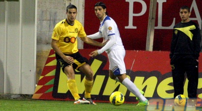 עידו לוי. בנין עדיין מתלבט לגבי זהות ההרכב (משה חרמון) עידו לוי. בנין עדיין מתלבט לגבי זהות ההרכב (משה חרמון)