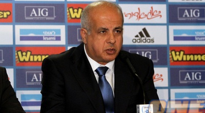 אבי לוזון. כבר נחקר בעבר ב&qout;כדור המרכזי&qout; (יניב גונן)