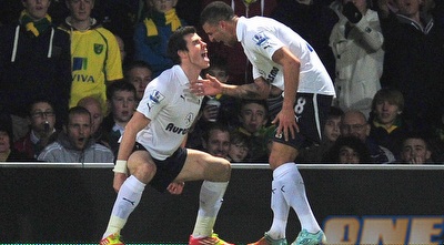 קייל ווקר וגארת´ בייל. המגן האנגלי האריך את חוזהו (GettyImages)