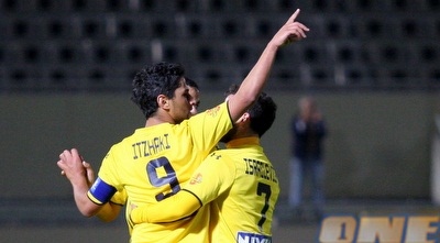 יצחקי וישראלביץ´ חוגגים (משה חרמון) יצחקי וישראלביץ´ חוגגים (משה חרמון)