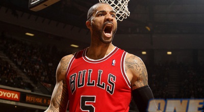 קרלוס בוזר. דאבל-דאבל לפאוור-פורוורד (GettyImages)