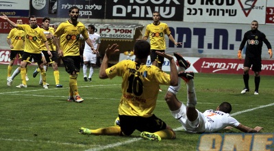 מוחמד כליבאת מפיל את עוז ראלי (איתי ישראל)