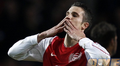 ואן פרסי. פספס את השיא של שירר (רויטרס)