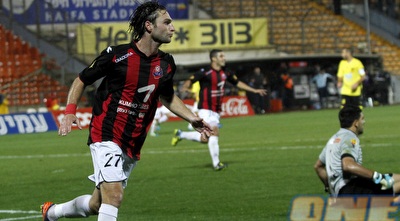 יובל אבידור חוגג (יוסי ציפקיס)