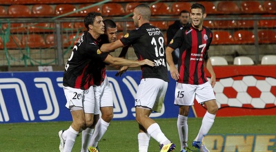 גל אראל ויוסי דורה חוגגים עם הישאם כיוואן (יוסי ציפקיס)