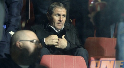 אלי גוטמן. צופה בשלושה משחקים במחזור (יוסי ציפקיס)