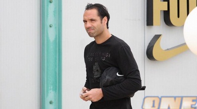 ניר דוידוביץ´ (משה חרמון)