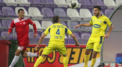 חאוסטוט וגמון סוגרים את צ&acute;קאנה (משה חרמון)