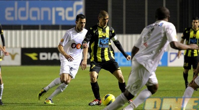 עמית בן שושן מול ניר נחום (שי לוי) עמית בן שושן מול ניר נחום (שי לוי)