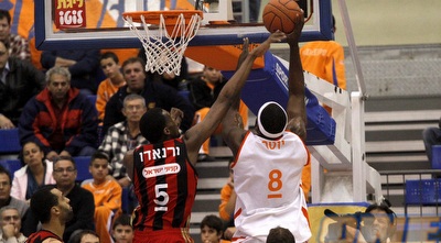 ורנאדו חוסם את אוטר (יוסי ציפקיס)