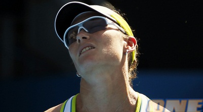 סטוסור לא מאמינה שהיא בחוץ (רויטרס)