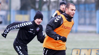 ברוכיאן (האתר הרשמי של פולוניה) (ONE)