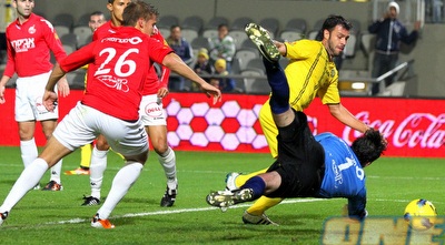 קולאוטי דוחק מקרוב (שי לוי)