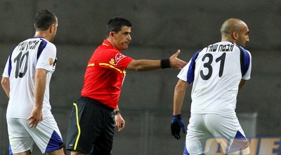 אדום לג´ונתן אסוס (שי לוי)