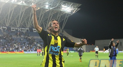 סטיבן כהן חוגג (שי לוי)