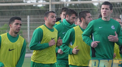 יוריצה בולייאט, סארי פלאח, רועי עטר ושובל גוזלן באימון (עמית מצפה)