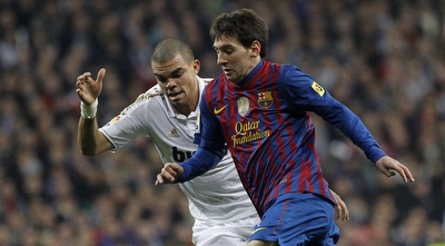 פפה ומסי. &qout;לא התכוונתי, אבל אני מתנצל בפניו&qout; (רויטרס)