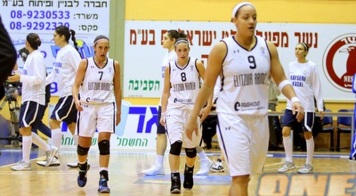 ג´קסון, דורון וסלווין (יניב גונן) ג´קסון, דורון וסלווין (יניב גונן)
