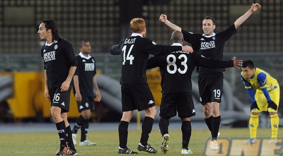 שחקני סיינה חוגגים עליה לחצי הגמר (GettyImages)