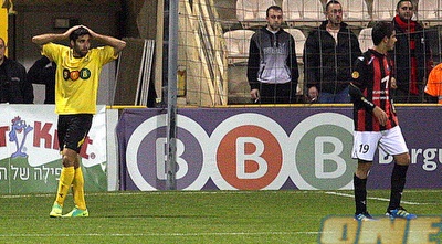 לא מאמין שהשער נפסל (משה חרמון) לא מאמין שהשער נפסל (משה חרמון)