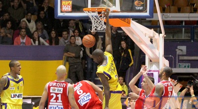 דאנסטון מטביע (יניב גונן)