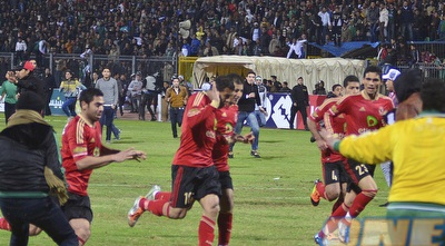 שחקני אלהאלי בפאניקה (רויטרס)