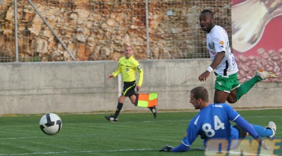 הצ´יפ של איילי מול בן הרוש (עמית מצפה) הצ´יפ של איילי מול בן הרוש (עמית מצפה)