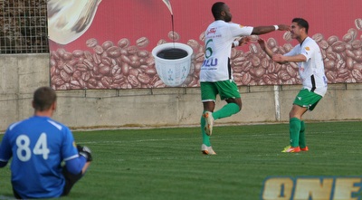 סרג´ איילי חוגג את השער החשוב (עמית מצפה) סרג´ איילי חוגג את השער החשוב (עמית מצפה)