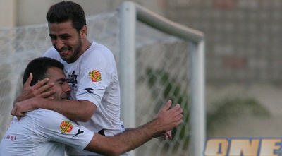 אחי נצרת וחודדה חוגגים את הניצחון (עמית מצפה) אחי נצרת וחודדה חוגגים את הניצחון (עמית מצפה)