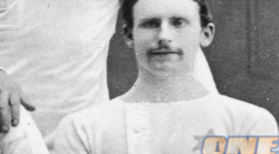 מגן דוד על המדים המקוריים של ריינג´רס (ONE) מגן דוד על המדים המקוריים של ריינג´רס (ONE)