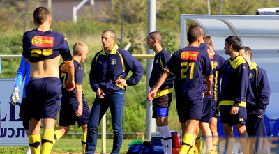 עמיר תורג´מן והשחקנים בסיום (יניב גונן)