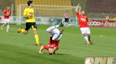 ומה מנסה לעשות מוטי מלכה? (משה חרמון)