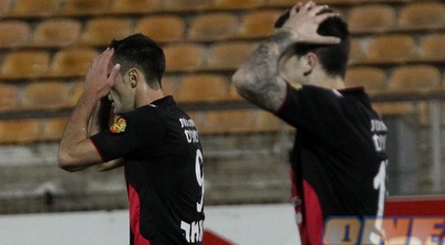 גלושצ´ביץ´ וצ´ראן תופסים את הראש. לא הולכנו 0:2? (עמית מצפה)