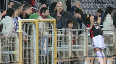 אבידור בדו שיח עם הקהל. למה שלא תספר לכל הכיתה? (עמית מצפה)