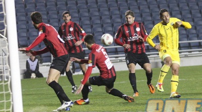 יצחקי נבלם (גיא בן זיו)