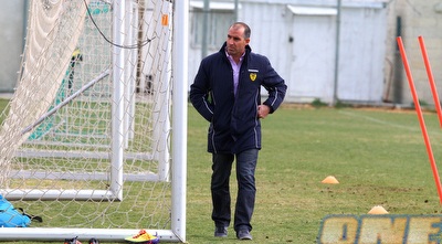 איציק קורנפיין (שי לוי) איציק קורנפיין (שי לוי)