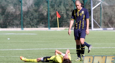 אושר אבו ולירן שריקי. תמונה של 0:1 קטן (יניב גונן)