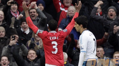 אברה חוגג מול סוארס (רויטרס)