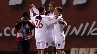 וואליד באדיר חוגג עם החברים (יוסי ציפקיס)