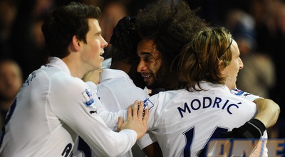 שחקני טוטנהאם חוגגים (GettyImages)