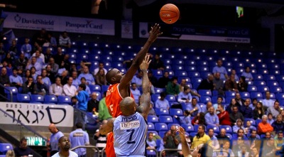 ברנדון באומן (שי לוי)