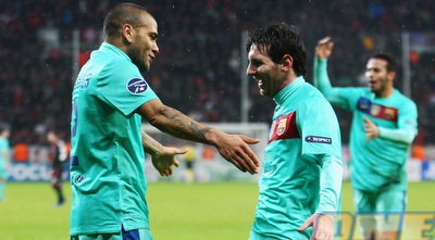 אלבס מברך את מסי. &qout;שמח שכבשתי&qout; (GettyImages)