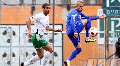 אבו ענזה מול שוקי נגר. &qout;מתרכז בלנצח&qout; (יניב גונן)