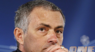 מוריניו במסיבת העיתונאים (רויטרס)