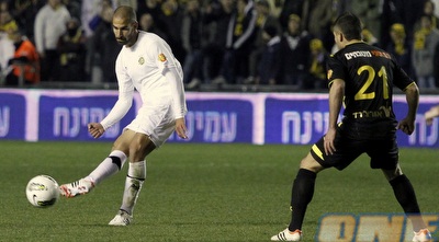 גל אלברמן מול קובי מויאל. שליטה של מכבי (יוסי ציפקיס)