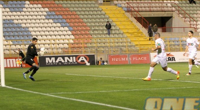 אחמד סבע נעצר אצל אבירן דלל (חגי ניזרי)