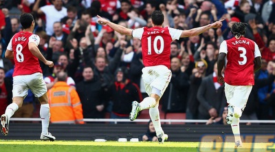סניה, ואן פרסי וארטטה חוגגים (GettyImages)